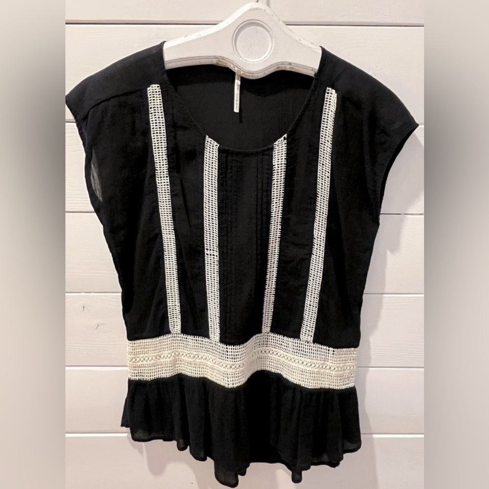 Nine 1 Eight Black Peplum Top with Crochet Trim – Size S